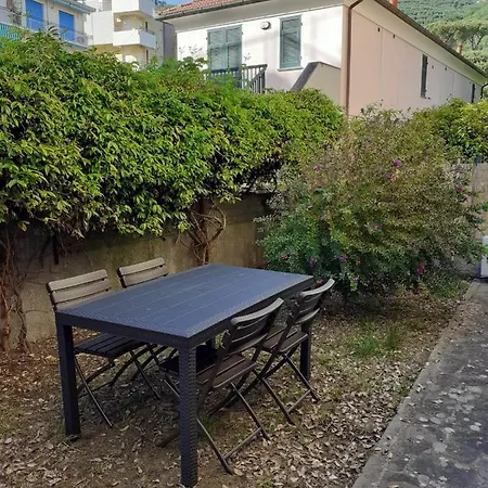 Tigullio Vacations - Flavia Lägenhet *